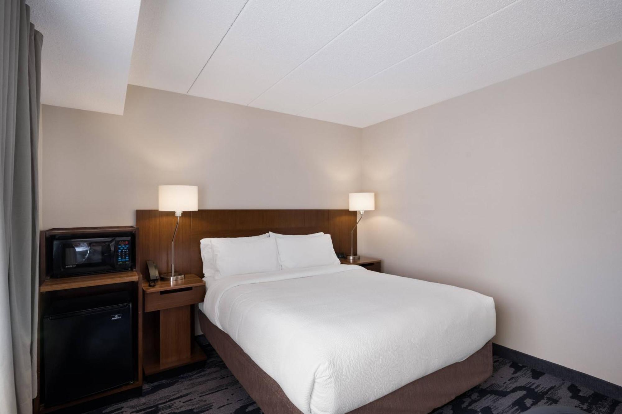 Fairfield Inn By Marriott Amesbury Dış mekan fotoğraf